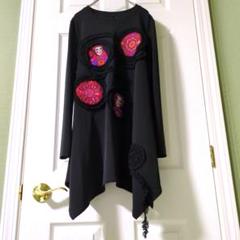 【専用】TOKUKO 1er VOL　チュニック　女性　お花　アップリケ　刺繍 TOKUKO 1er VOL トクコ チュニック 女性 お花 アップリケ 刺繍