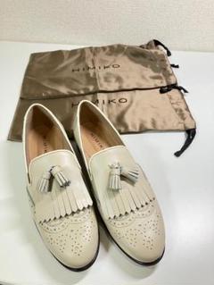 【新品未使用】ホワイトレザー卑弥呼ローファー（ゴールド装飾）23.5 ヒミコ 卑弥呼 【撥水レザー】トラックソールビットローファー