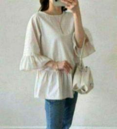 定価9.900円　美品　レースアップフリルブラウス　エマテイラー