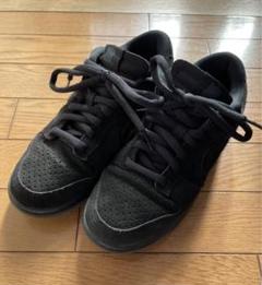 UNDEFEATED × Nike Dunk Low SPのサムネイル