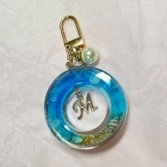 ハンドメイド レジン キーホルダー チャーム イニシャル 海 くらげ ラウンド