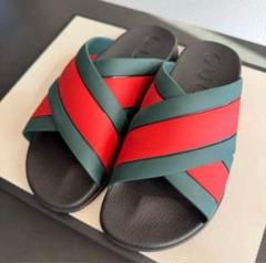 GUCCI ラバースライドサンダル