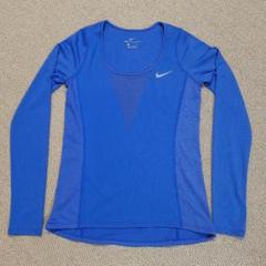 新品未使用タグ付　　NIKE　ZONAL COOLING　ロングスリーブトップのサムネイル