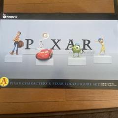 PIXARキャラクター & ロゴフィギュアセット Happyくじ PIXAR 2025 A賞 ピクサーキャラクターズ&ピクサーロゴ