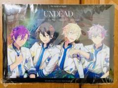 あんスタ　UNDEAD アルバム TRIP【クリアポスター＋缶バッジ付】 Amazon.co.jp: UNDEAD : 【Amazon.co.jp限定】あんさんぶる