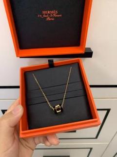 エルメス　HERMES チョーカーネックレス空箱　ジュエリーケース　　希少品 アクセントに♪》 エルメス ネックレス メドール XO (HERMES