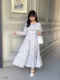 2025年最新】evelyn花柄ワンピの人気アイテム - メルカリ