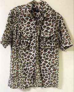 Stussy ヒョウ柄 半袖ワークシャツ Mサイズ Stussy ヒョウ柄 半袖ワークシャツ Mサイズ