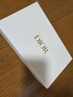 DIOR　ラッピングリボン　ワイド幅アイボリー×ゴールドロゴ Amazon | Christian Dior ディオール ホリデー ショッパー