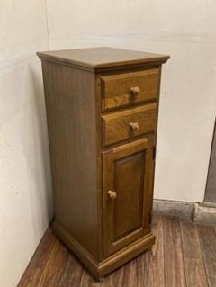 葉山家具　葉山ガーデン　キャビネット　飾り棚　コンソール　英国カントリー　彫刻 CO-36 書棚900（引戸） – 葉山ガーデンオンラインショップ