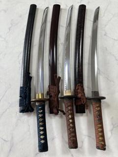 模造刀 脇差三点まとめ　黒鞘　金茶漆鞘　FL25 模造刀 脇差三点まとめ黒鞘金茶漆鞘鞘付長さ約70cm LC6