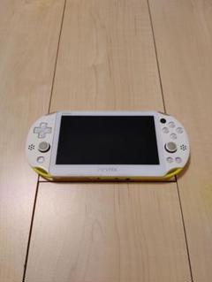 PS VITA本体　ライムグリーン×ホワイト　ジャンク