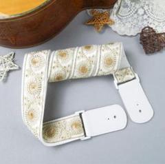 【新品在庫処分sale】ギター＆ベースストラップ ホワイト×ベージュ 花柄刺繍のサムネイル