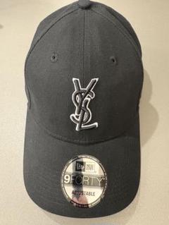 ニューエラ YSL モノグラム キャップ 即配 (Saint Laurent