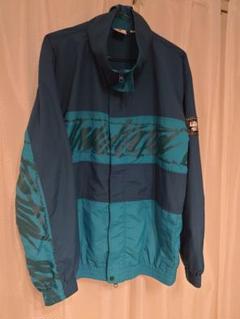 UNDEFEATED Champion ナイロンジャケット XLサイズ グリーン 古着通販 XL☆古着 チャンピオン champion 長袖 ナイロン