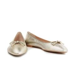 未使用　STUART WEITZMAN リボン付きフラットシューズ 2025年最新】Stuart Weitzman レディース フラットシューズ