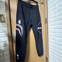 Bape × FCRB コラボ shark sweat pants