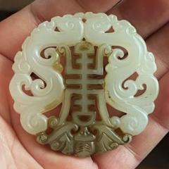 中国美術 古玉 翡翠 透かし彫り 根付け 中国美術 古玉 翡翠 透かし彫り 根付け - メルカリ