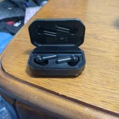 ワイヤレスイヤホン用充電ケース ブラック