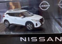 Nissan Kicks ミニカー 1/43サイズ ブリリアントホワイトパール