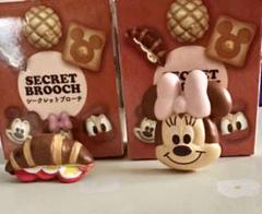 大人気の ディズニーストア ぶらぶら ストラップ ミニーミッキー