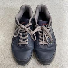 New Balance 880 4E