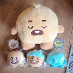 BT21公式❤︎モノトーンぬいぐるみマスコットshooky★BTSSUGA BT21 モノトーン マスコット【SHOOKY】｜Yahoo!フリマ（旧PayPay