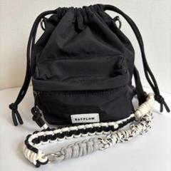 美品　BAYFLOW ナイロン巾着ショルダーバッグ パラコードストラップ付きのサムネイル