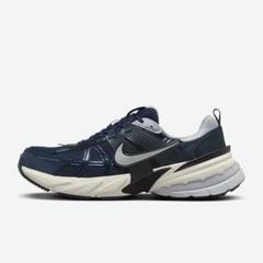 【新品】NIKE V2k RUN ナイキ スニーカー Y2K ストリート 25