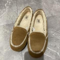 2025年最新】ugg モカシンの人気アイテム - メルカリ