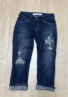 Levi's ダメージデニムパンツ ショート丈