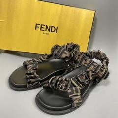 Fendi サンダル スパイク Mule Flower 38/24cm M179
