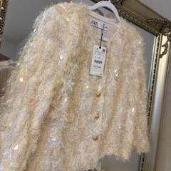 【ZARA】フリンジとスパンコールのジャケット　ブラック 撥水加工テクニカルフードジャケット - ブラック | ZARA Japan
