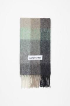 Acne Studios チェック柄 マフラー Acne Studios チェック柄マフラー - メルカリ