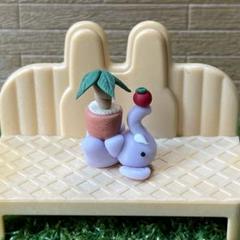 小さなゾウさんとガジュマルの木　象　ゾウ　ぞうさん　ガジュマル　置物　飾り