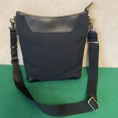 ILFAROショルダーバッグ、新品未使用タグ付き、色黒