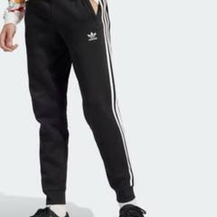 adidas ブラック ジョガーパンツ 3本ライン - メルカリ