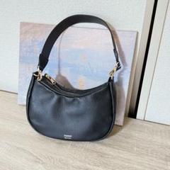 ◎ russet ハーフムーンショルダーバッグ