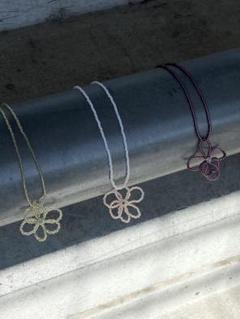 flower necklace フラワーモチーフ　ハンドメイド