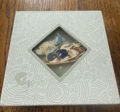 sky星を紡ぐ子どもたち　バラ花びら軌跡　ピンバッチ ピンバッジ バラの花びら – thatskyshop JP