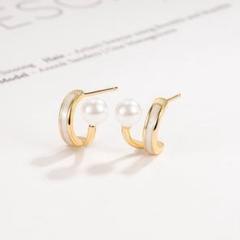 大人気♡　レディース　ピアス　ゴールド　ホワイト　ライン　パール　高級感