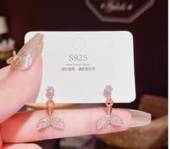 ピアス　フィッシュテール　ゴールド　人魚