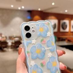 油絵タッチの花とイチゴ　iPhone 12 専用ソフトケース　耐衝撃　透明