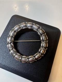 廃盤】ジョージジェンセン GEORG JENSEN 301 ブローチ - メルカリ