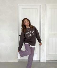 ALEXIA STAM＊刺繍口ゴスウェット　mana ALEXIA STAM（アリシアスタン）の「Cropped Crew Neck
