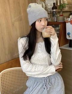 小花柄 長袖トップスのサムネイル