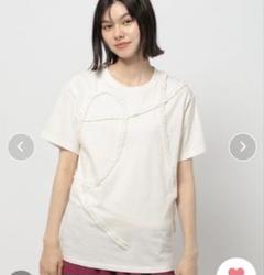 【niko and…】アソートニュアンスフリルTシャツ　アイボリーＭ　美品