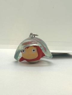 ジブリ　ポニョのおさかな図鑑ホルダー　ホタテ　崖の上のポニョ　キーホルダー　レア レア】崖の上のポニョ おさかな図鑑ホルダー デボネンクス 当時