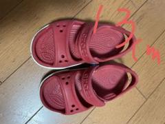 子供用のサンダルと長靴