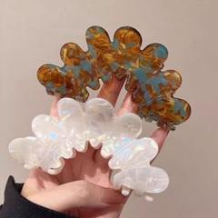 バタフライ型ヘアクリップ